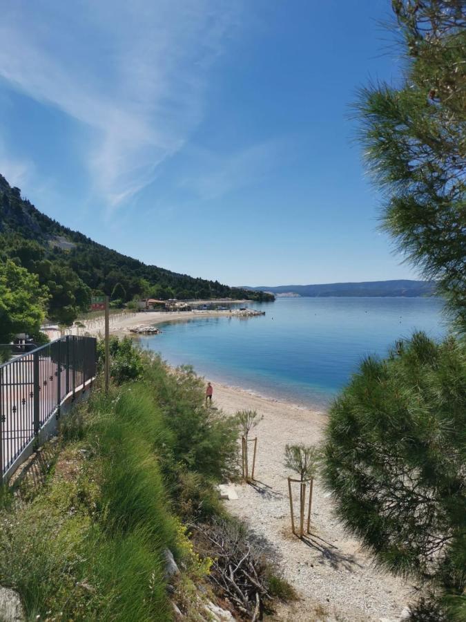 Apartmani Mirta Omiš Eksteriør billede