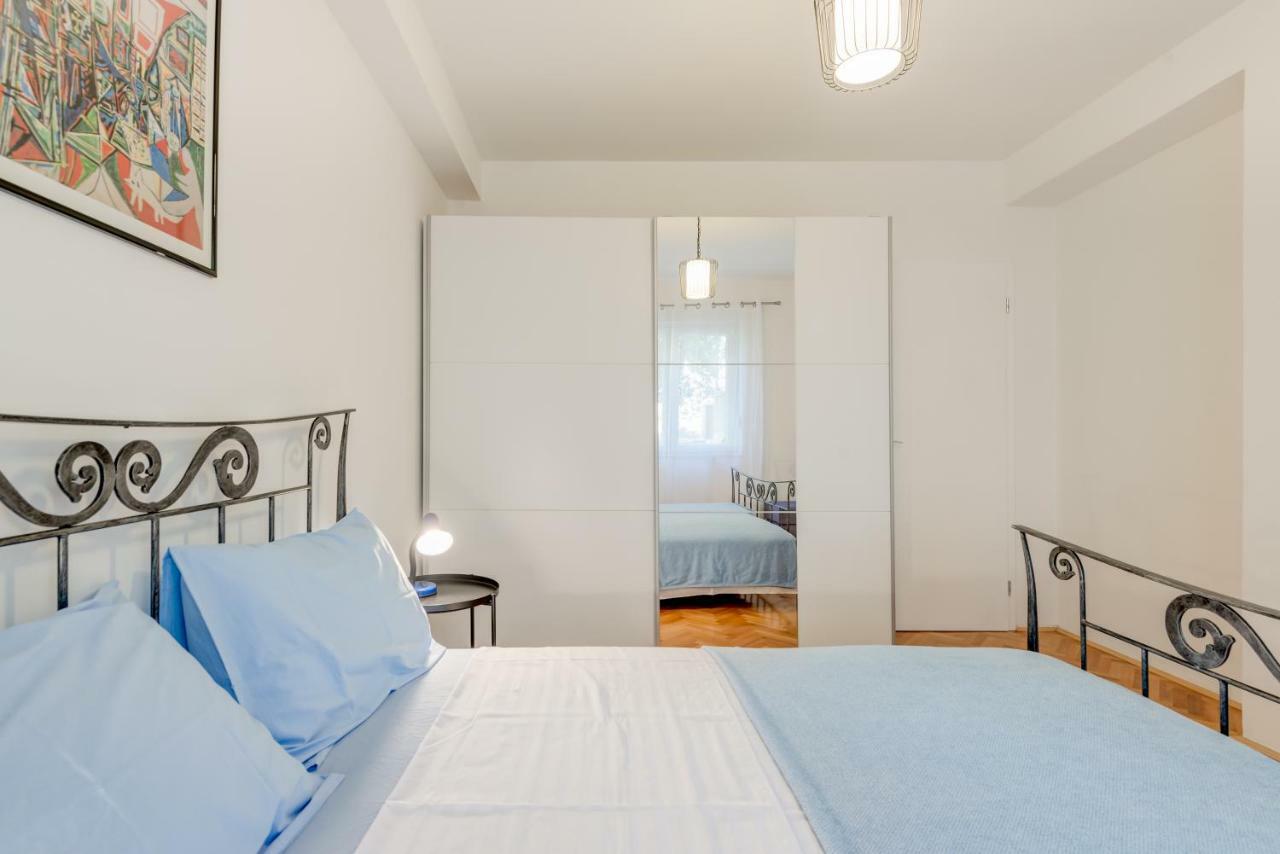 Apartmani Mirta Omiš Eksteriør billede